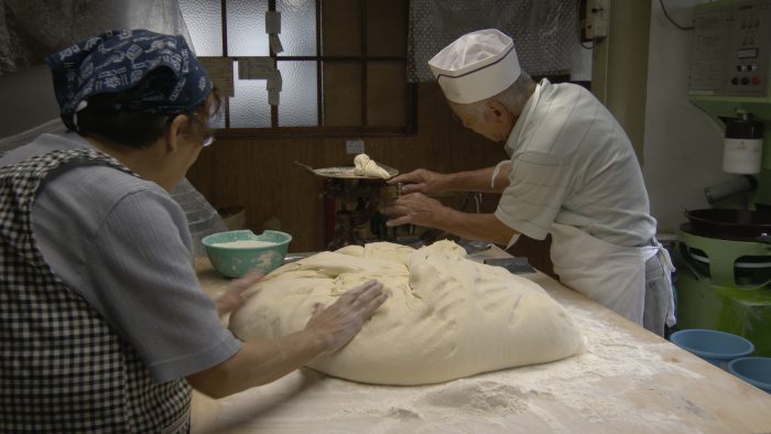 となみ野の源流 五箇山のパン屋さん 秘境で作られるあんドーナツ ケーブル４ｋ